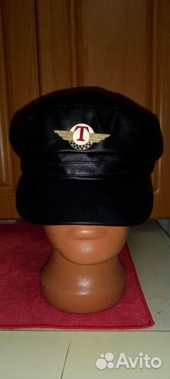 Значки Московского такси