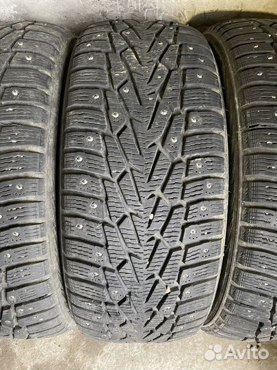 Nokian Tyres Hakkapeliitta 7 215/55 R17