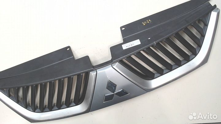 Решетка радиатора Mitsubishi Outlander XL, 2007