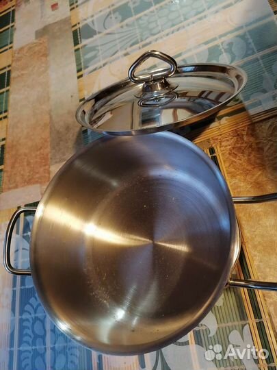 Кастрюля из нержавейки новая