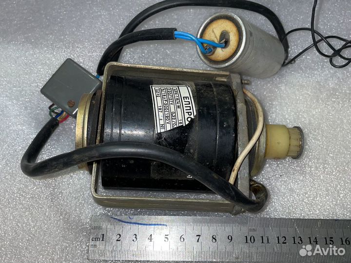 Электродвигатели, модель на фото