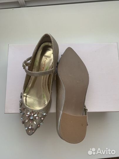 Туфли для девочки