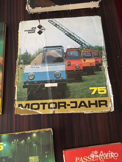 Motor jahr авто ретро