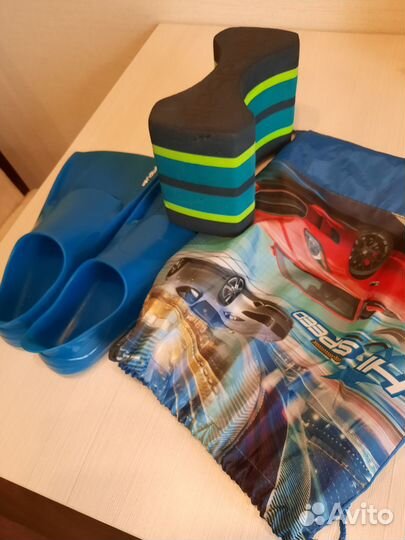 Продам ласты детские для бассейна + колобашка