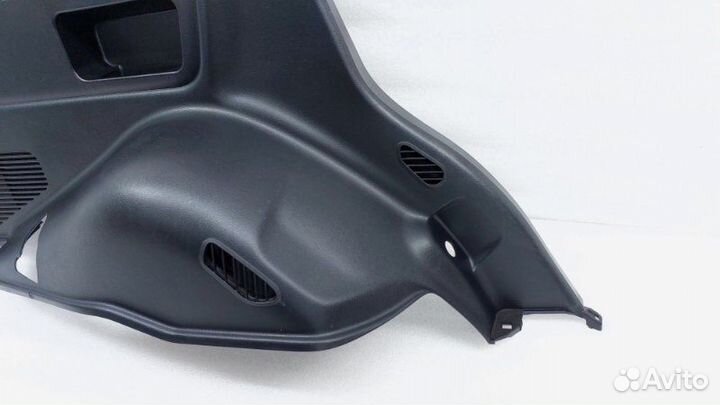 Б/У Обшивка багажника Состояние хорошее, оригинал