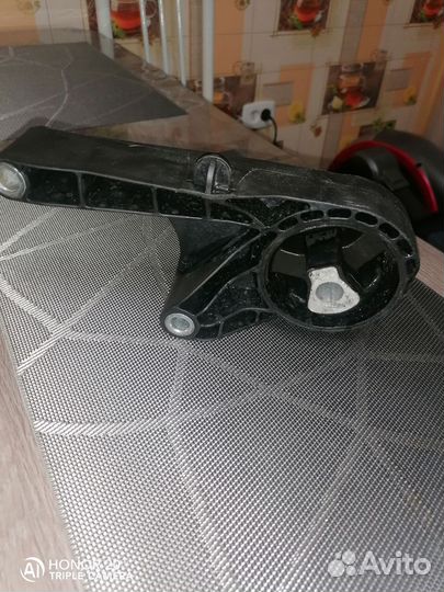 Опора двигателя chevrolet cruze