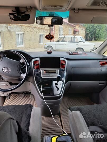 Toyota Alphard 2.4 AT, 2004, 111 000 км