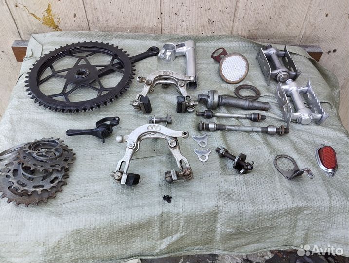 Запчасти хвз Спутник. Рама 64г, вилка