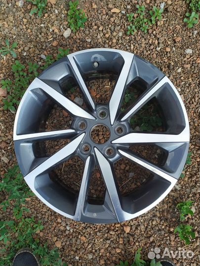 Автомобильные диски r17 литые