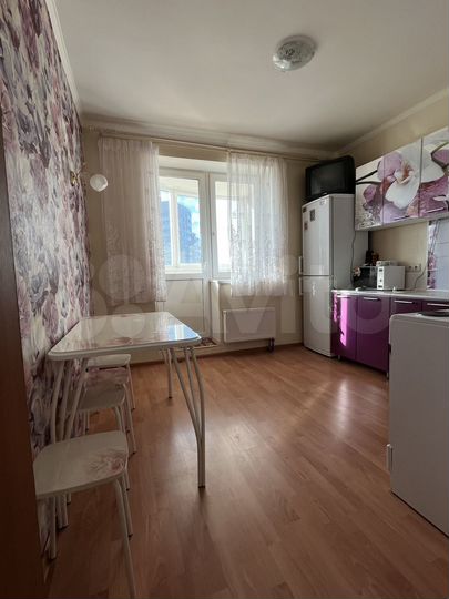 2-к. квартира, 72,9 м², 15/25 эт.