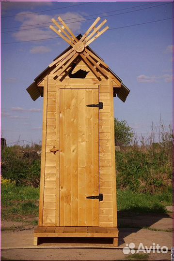 Дачный туалет с дельфином AUR