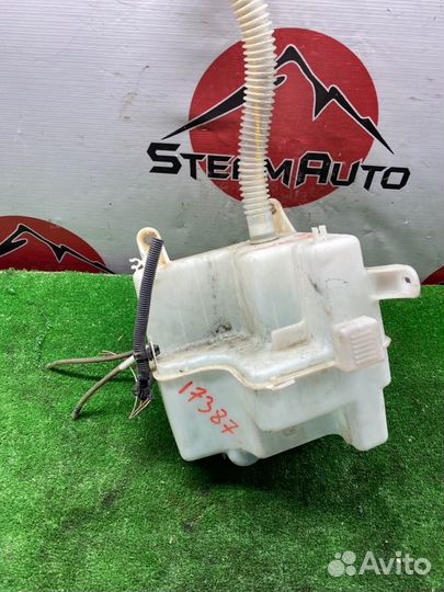 Бачок стеклоомывателя Toyota Harrier MCU35