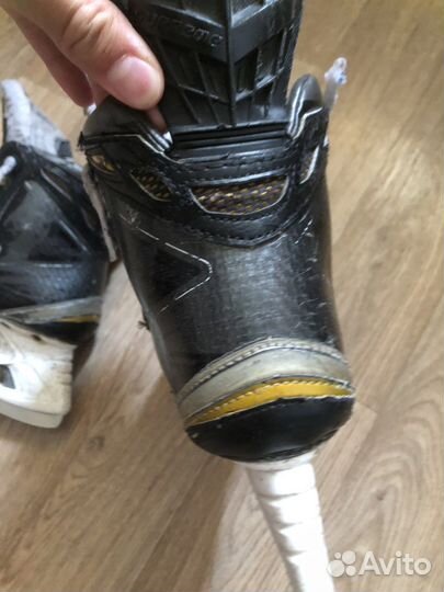 Хоккейные коньки bauer