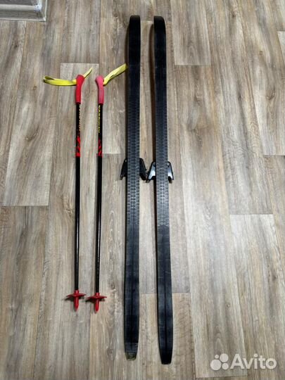 Лыжи беговые детские 140 с ботинками 32