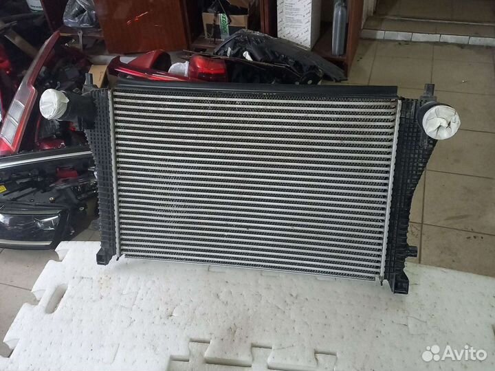 Радиатор интеркулера Volkswagen Tiguan2,2016г