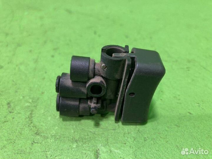 Клапан ходовой пневм. KAMAZ 5490-S5