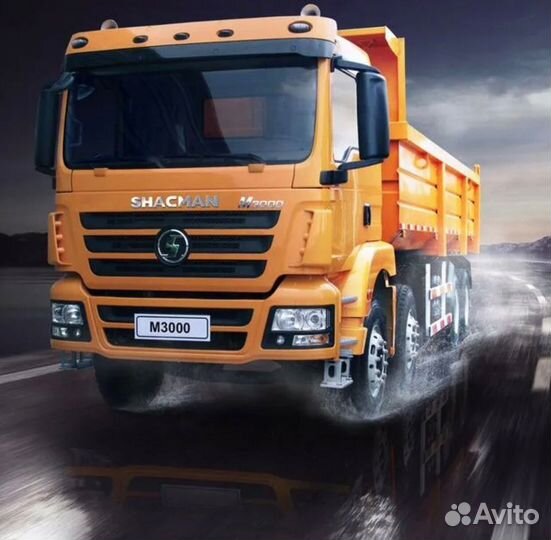 Водитель самосвала