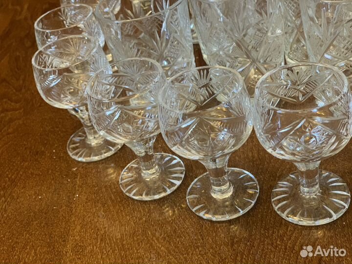 Набор хрустальных фужеров с графином