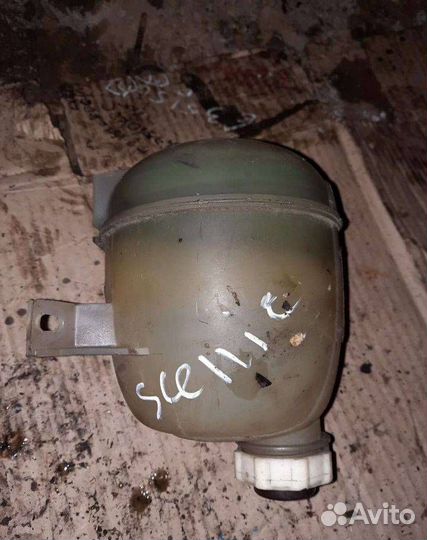 Бачок расширительный Renault Scenic рест. 2001