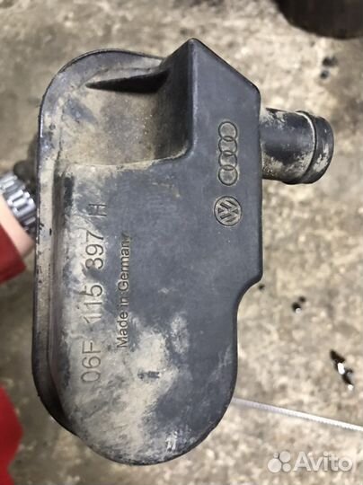 Корпус масляного фильтра Volkswagen Passat B6