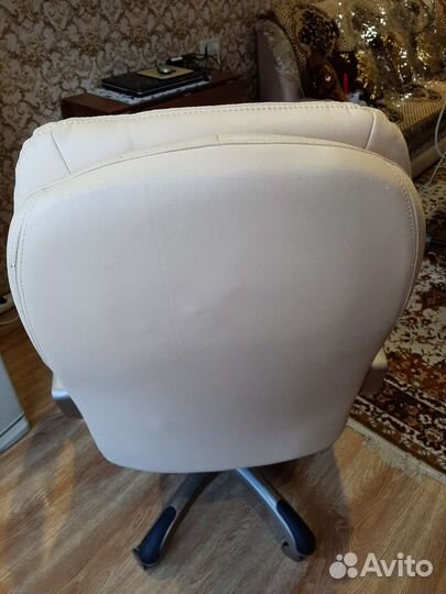 Компьютерное кресло