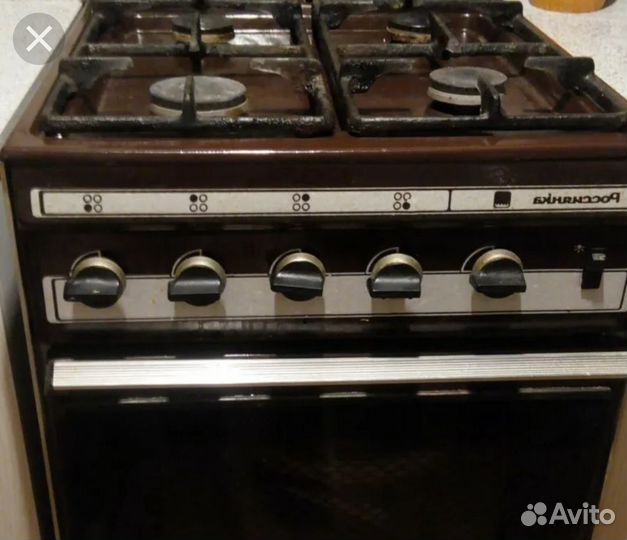 Газовая плита Россиянка в рабочем состоянии