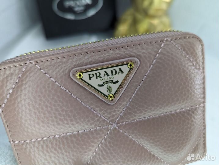 Кошелёк кожаный женский Prada