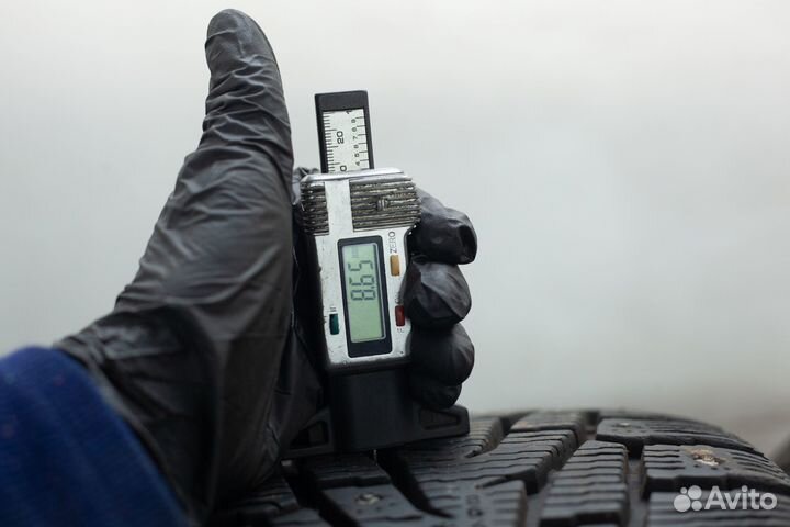 Nokian Tyres Hakkapeliitta 7 SUV 235/65 R17 94Q