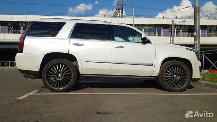 Cadillac Escalade 6.2 AT, 2016, 107 000 км