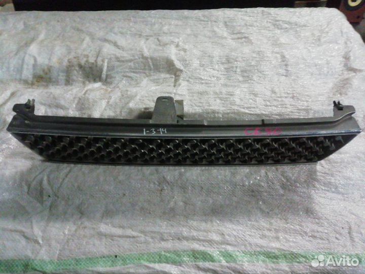 Решетка радиатора передняя Toyota Sprinter