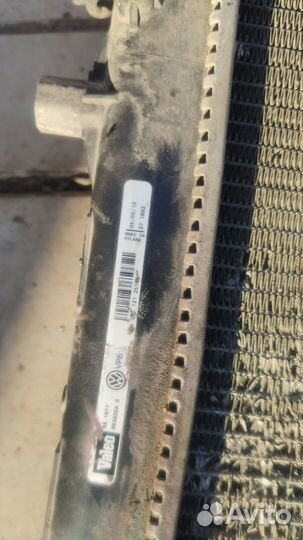 Продам радиатор 1K0121251BN для гольф6 caxa