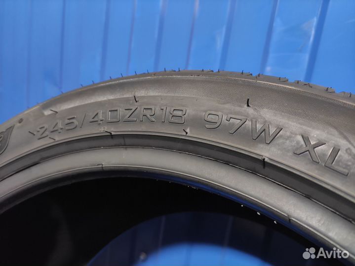 Mileking MK927 245/40 R18