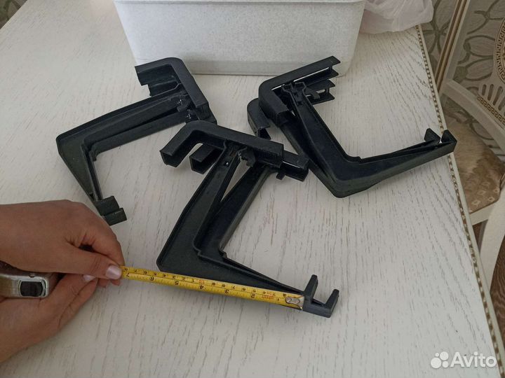 Крепления для балконных ящиков