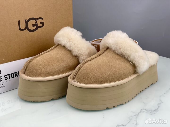 Тапочки на платформе угги Ugg Funkette Sand