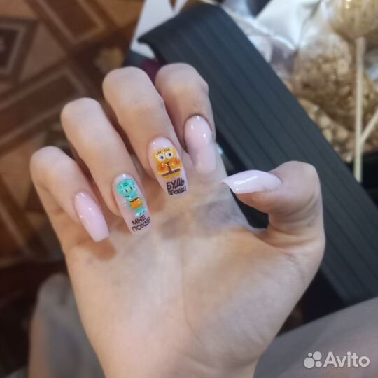 Нужна модель на маникюр