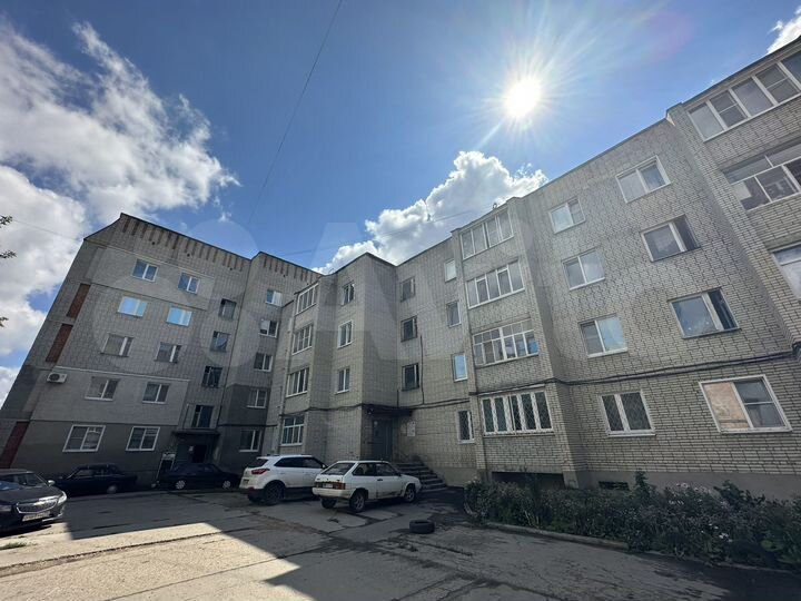 3-к. квартира, 93 м², 5/5 эт.