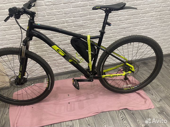 Велосипед GT avalanche sport 29
