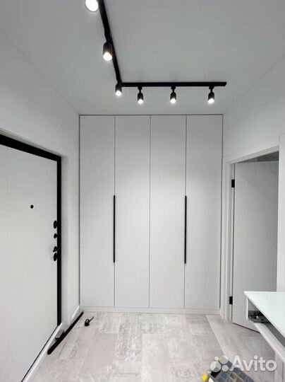 Шкаф распашной