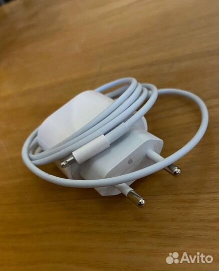 Зарядное устройство apple iPhone 20w