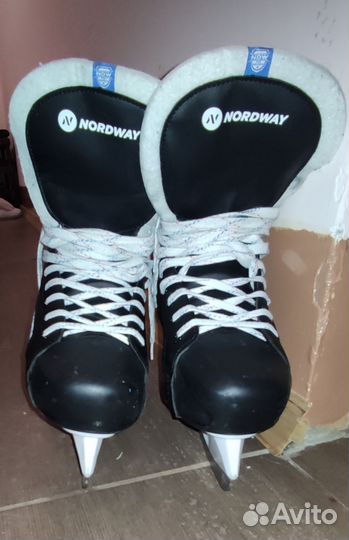 Коньки хоккейные 43 размер Nordway