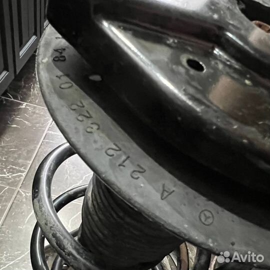 Стойки передние mercedes w204