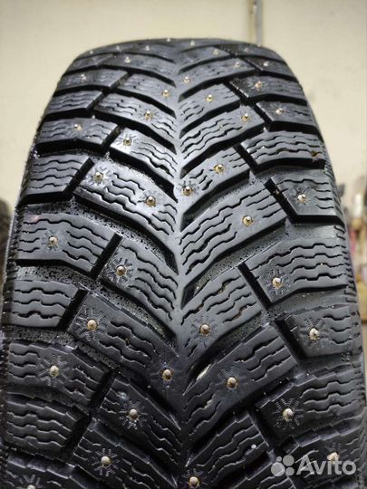 Michelin X-Ice North 4 185/65 R15 92T