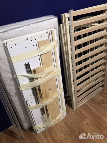 Дтская кровать с универсальным маятником+матрас