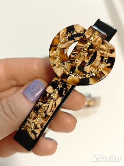 Заколка из ацетата Классна