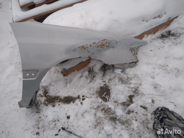 Крыло таета корона премия 210 1998