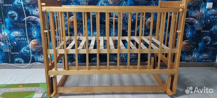 Кроватка-маятник
