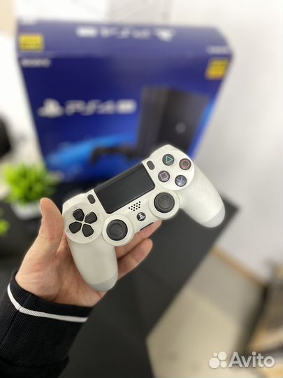 Sony Playstation 4 Pro 1Tb много купленных игр
