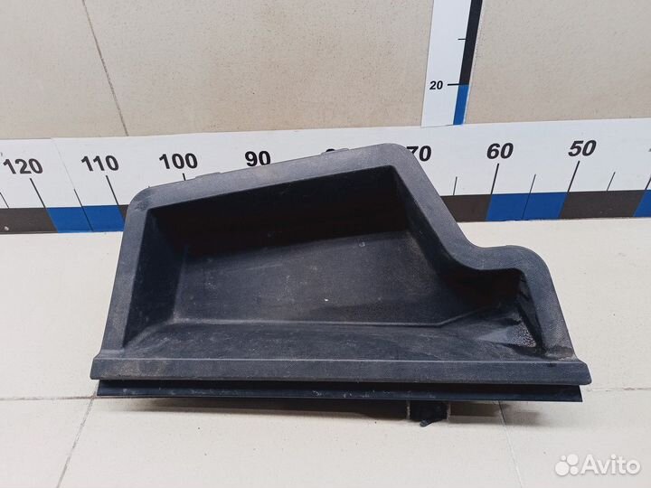 Ящик для инструментов Avensis II 2003-2008