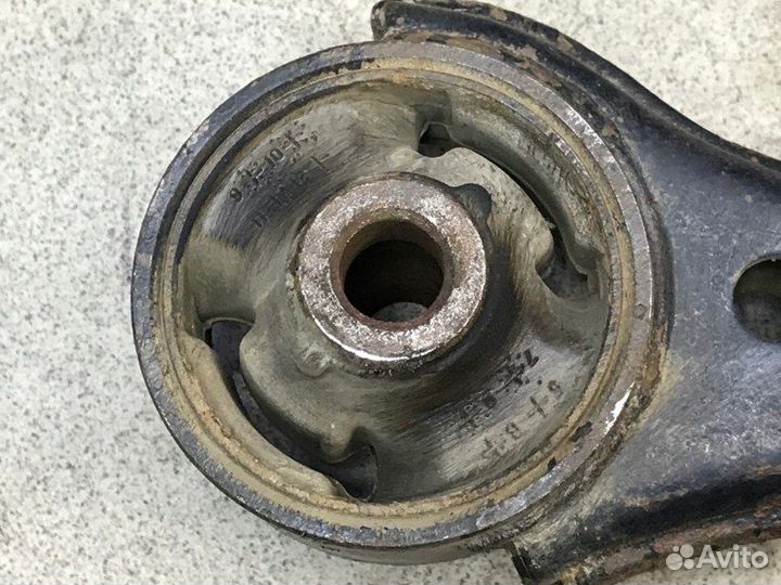 Рычаг передний левый Kia Sorento XM 2.4 G4KE 2010