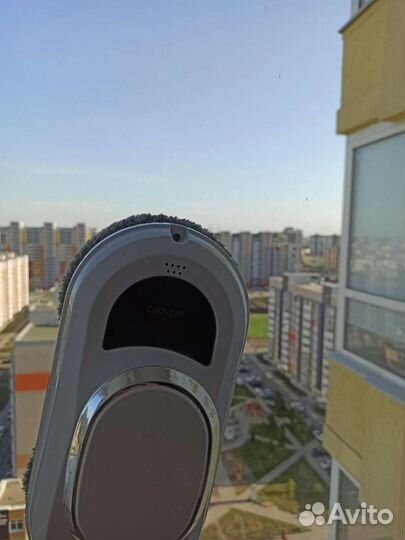 Робот мойщик окон